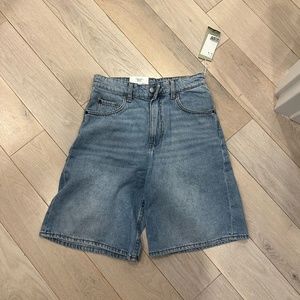 NWT: H&M Women's Blue Denim High-waist bermuda shorts